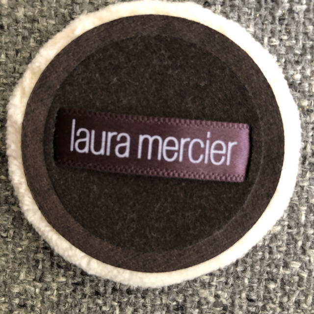 laura mercier(ローラメルシエ)のLaura mercier  ローラメルシエ　フェイスパウダー コスメ/美容のベースメイク/化粧品(フェイスパウダー)の商品写真