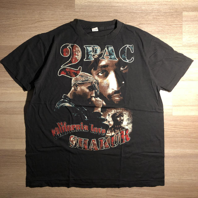 FEAR OF GOD(フィアオブゴッド)の【美品】2pac Tシャツ　ラップ　ビンテージ　L バンド　90s メンズのトップス(Tシャツ/カットソー(半袖/袖なし))の商品写真