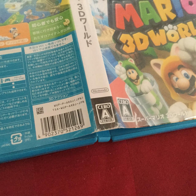 Wii U(ウィーユー)のケース　WIIU スーパーマリオ3Dワールド エンタメ/ホビーのゲームソフト/ゲーム機本体(家庭用ゲームソフト)の商品写真