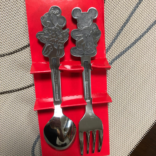 Disney(ディズニー)のDisney  フォーク　スプーン　ミッキー　ミニー　ディズニー　新品　レトロ キッズ/ベビー/マタニティの授乳/お食事用品(スプーン/フォーク)の商品写真