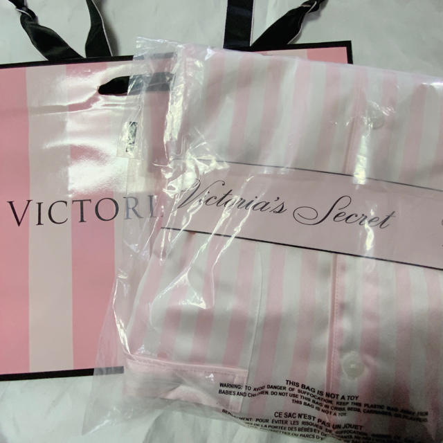 Victoria's Secret(ヴィクトリアズシークレット)のVictoria’s Secret パジャマセット　アメリカサイズS♡ レディースのルームウェア/パジャマ(パジャマ)の商品写真