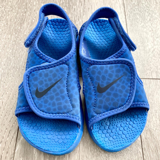 NIKE(ナイキ)の【専用】NIKE ナイキ サンダル　17cm キッズ/ベビー/マタニティのキッズ靴/シューズ(15cm~)(サンダル)の商品写真