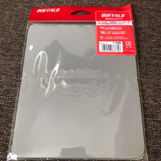 バッファロー(Buffalo)の新品　未使用　BUFFALO マウスパッド　BPD04GYA　グレー(PC周辺機器)