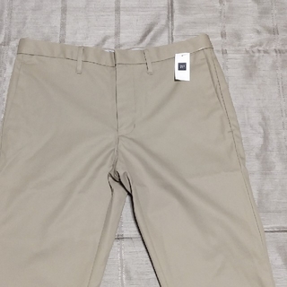 ギャップ(GAP)のGAP KHAKIS TAILORED スリムフィットチノ メンズ 新品未使用品(チノパン)