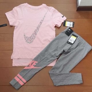 ナイキ(NIKE)の新品未使用　NIKE　セットアップ　Tシャツ&レギンス(Tシャツ/カットソー)