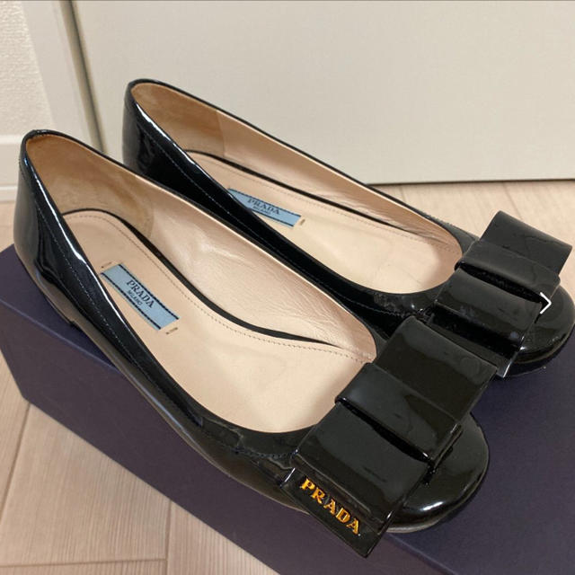 PRADA(プラダ)のプラダ　リボンバレエシューズ レディースの靴/シューズ(バレエシューズ)の商品写真