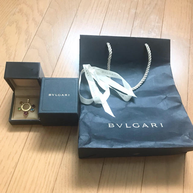 BVLGARI(ブルガリ)の【新品・未使用】BVLGARI ブルガリ　アレグラ　ゴールド　天然石　ネックレス レディースのアクセサリー(ネックレス)の商品写真