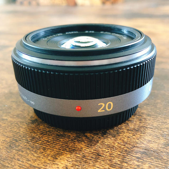 Panasonic 単焦点 20mm/F1.7 ボカし撮影に 美品 おまけつき