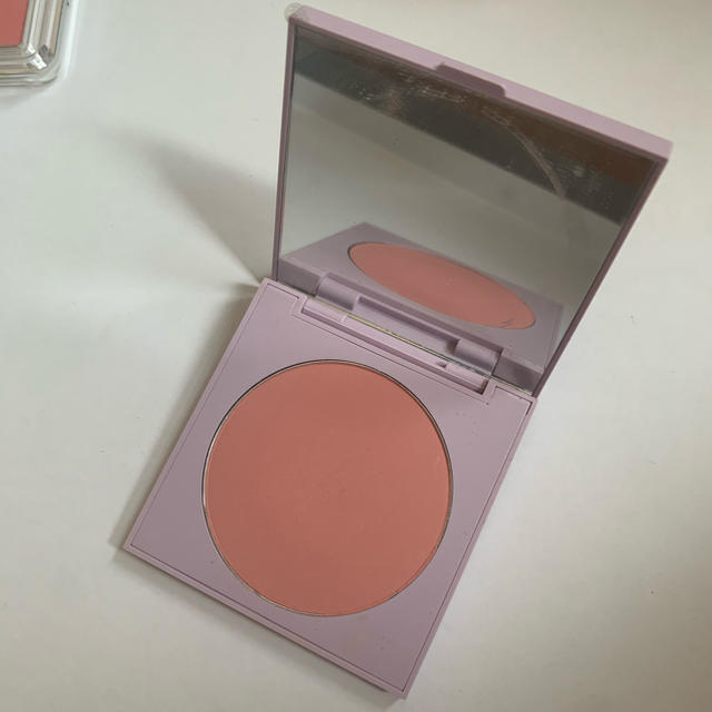 colourpop(カラーポップ)のカラーポップ　チーク コスメ/美容のベースメイク/化粧品(チーク)の商品写真