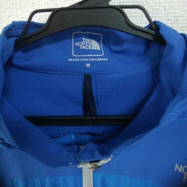 THE NORTH FACE(ザノースフェイス)のTHE NORTH FACE　ナイロンパーカー　メンズM メンズのジャケット/アウター(ナイロンジャケット)の商品写真