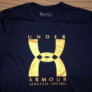 アンダーアーマー(UNDER ARMOUR)の希少アンダーアーマー最新人気ロゴGOLDAtlantic TシャツL〜 XL(Tシャツ/カットソー(半袖/袖なし))