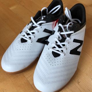 ニューバランス フットサルシューズの通販 58点 New Balanceを買うならラクマ