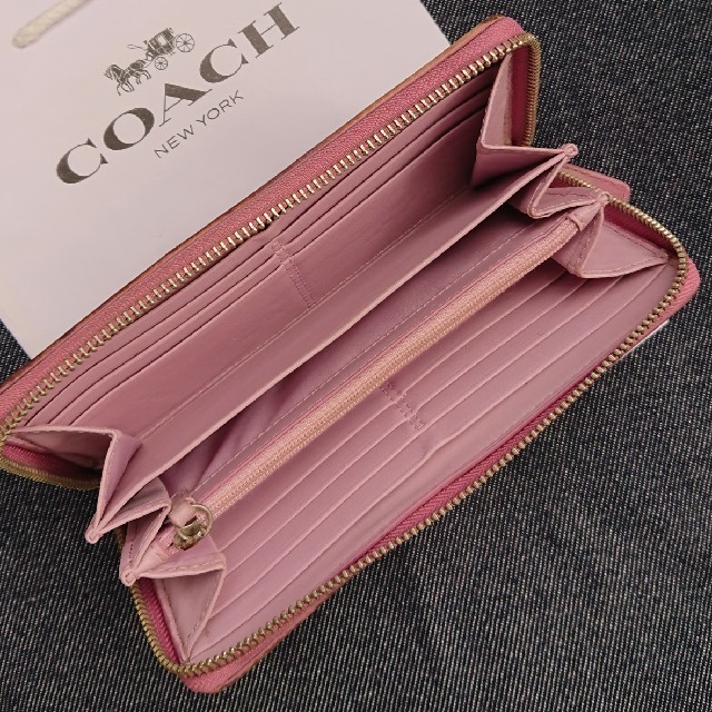 COACH(コーチ)のCOACH コーチ長財布 シグネチャー レディースのファッション小物(財布)の商品写真