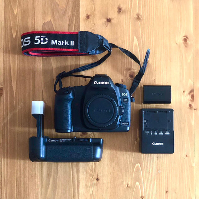 Canon(キヤノン)のEOS 5D markⅡ スマホ/家電/カメラのカメラ(デジタル一眼)の商品写真