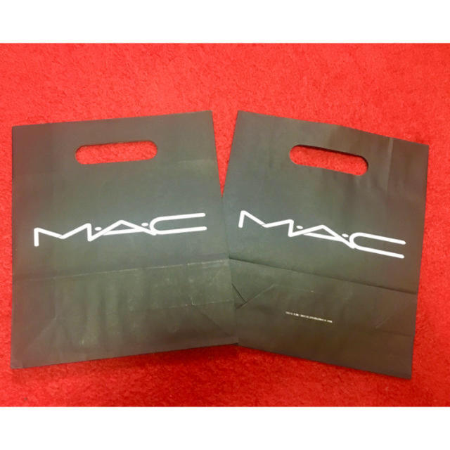 MAC(マック)のむい〜様　MAC ショッパー　ショップ袋　紙袋　2枚 レディースのバッグ(ショップ袋)の商品写真