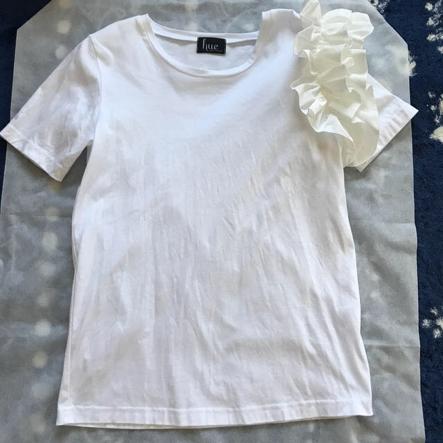 Chesty(チェスティ)のhue フリルスリーブTシャツ　yokochan ヨーコチャン　ホワイト　白　M レディースのトップス(Tシャツ(半袖/袖なし))の商品写真