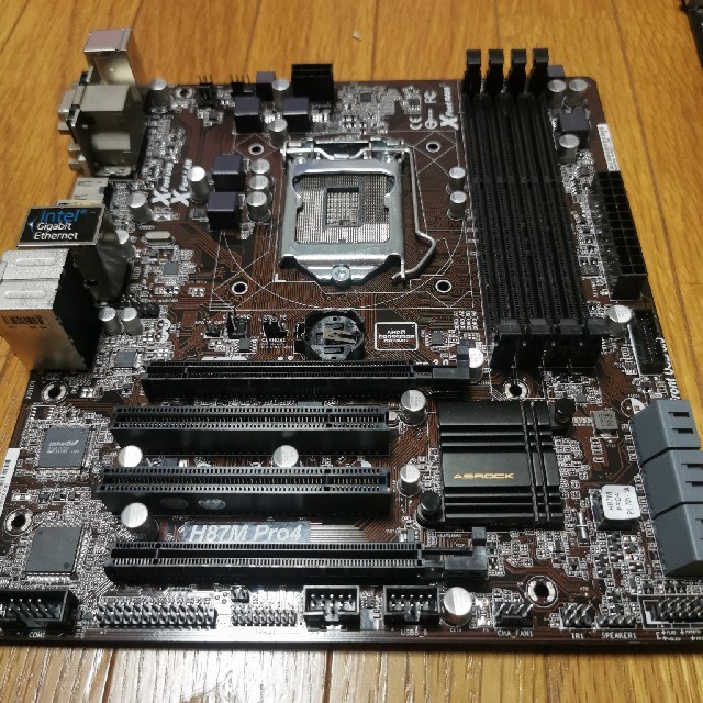 【ジャンク】ASRock H87M pro4 / B85M セット スマホ/家電/カメラのPC/タブレット(PCパーツ)の商品写真