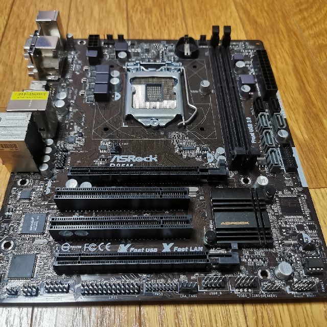 【ジャンク】ASRock H87M pro4 / B85M セット スマホ/家電/カメラのPC/タブレット(PCパーツ)の商品写真