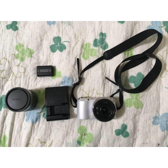 ー品販売  SONY - ホワイト カメラ　デジカメ　NEX-C3D SONY デジタル一眼