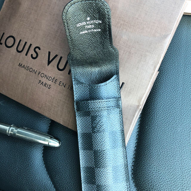 LOUIS VUITTON(ルイヴィトン)のLOUIS VUITTON シャープペンシル&ペンケース メンズのメンズ その他(その他)の商品写真