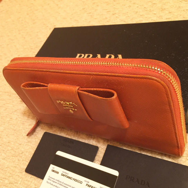 PRADA(プラダ)のPRADA＊リボン＊長財布 レディースのファッション小物(財布)の商品写真