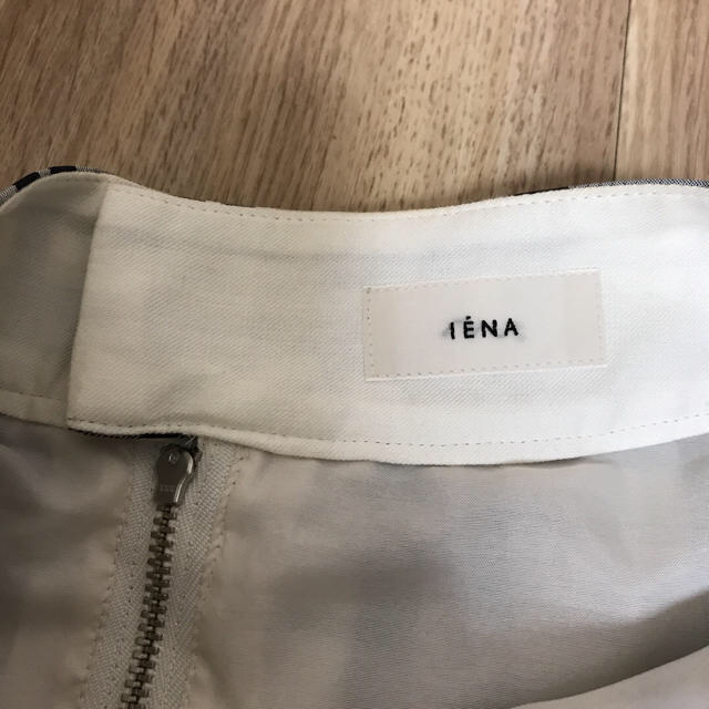 IENA(イエナ)のBeLLy様専用イエナ IENA チェックスカート　白　バーバリーチェック レディースのスカート(ひざ丈スカート)の商品写真