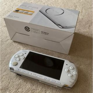 プレイステーションポータブル(PlayStation Portable)のPSP 3000 KPW PEARL WHITE (携帯用ゲーム機本体)