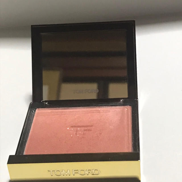 tom ford チークカラー  02 ラブラスト