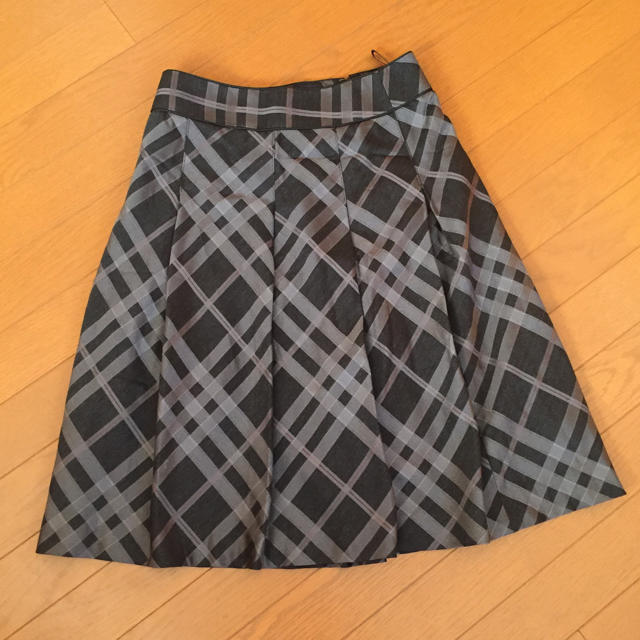 BURBERRY(バーバリー)の美品  バーバリー  スカート レディースのスカート(ひざ丈スカート)の商品写真