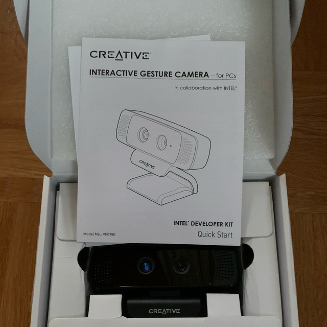 CREATIVE Interactive Gesture Camera
