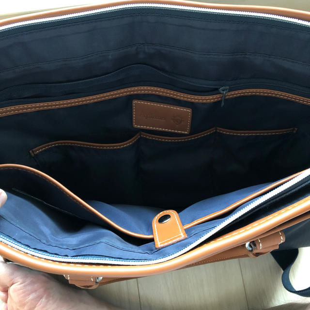 Apiana(アピアナ)の通勤カバン・ビジネスバック（２WAY） ブランド Apiana  メンズのバッグ(ビジネスバッグ)の商品写真