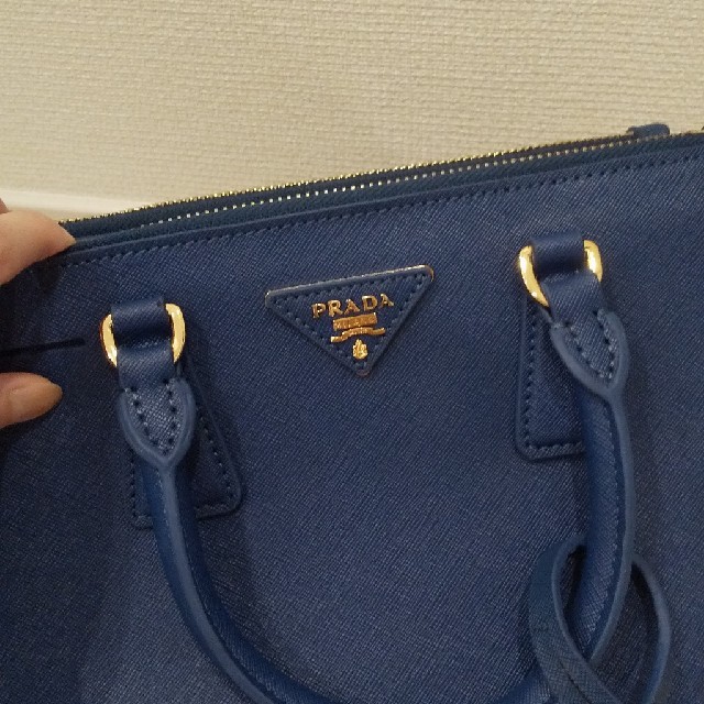 新品同様 2way ショルダーバッグ ハンドバッグ♪ネイビー青 新品同様 2way ショルダーバッグ ハンドバッグ♪ネイビー青