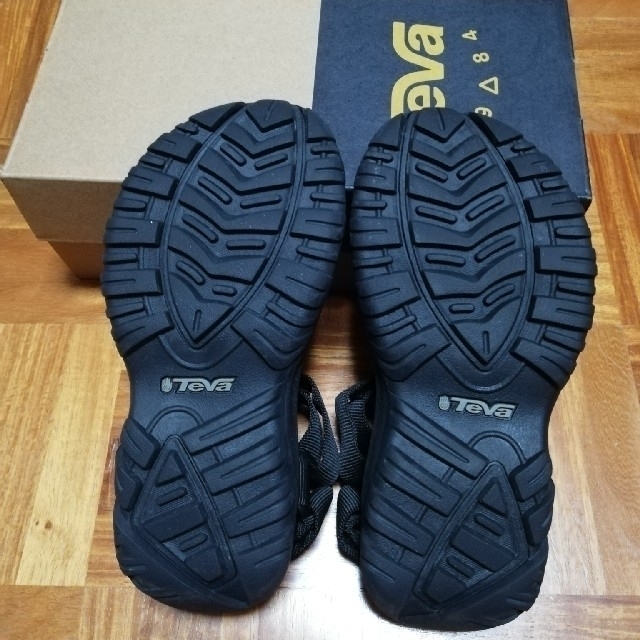 Teva(テバ)のTEVA テバ サンダル 22cm US5 ハリケーン XLT ブラック レディースの靴/シューズ(サンダル)の商品写真