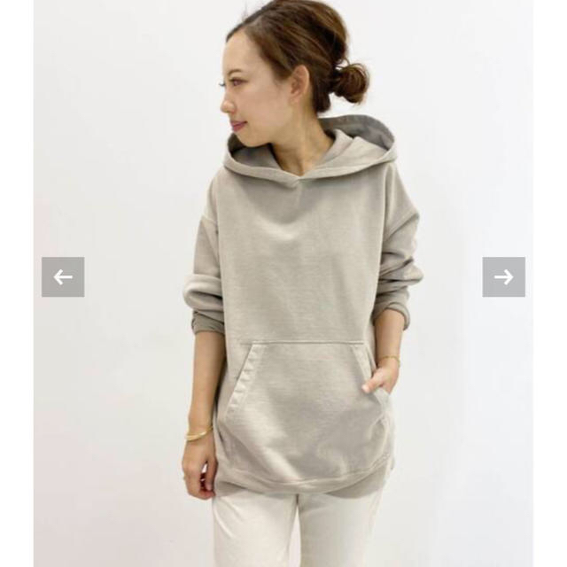 DEUXIEME CLASSE(ドゥーズィエムクラス)のTreasure hoody 新品　ベージュ　 レディースのトップス(パーカー)の商品写真