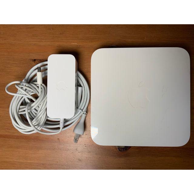 Apple(アップル)のApple AirMac Extreme（MD031J/A） スマホ/家電/カメラのPC/タブレット(PC周辺機器)の商品写真