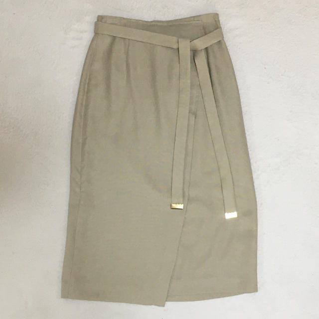 PLST(プラステ)のDomani×Tonalコラボ　フェイクリネン スカート レディースのスカート(ひざ丈スカート)の商品写真