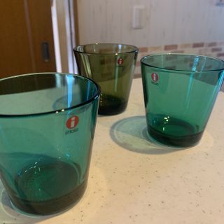 イッタラ(iittala)のイッタラ　カルティオ　3個セットグリーン系(グラス/カップ)