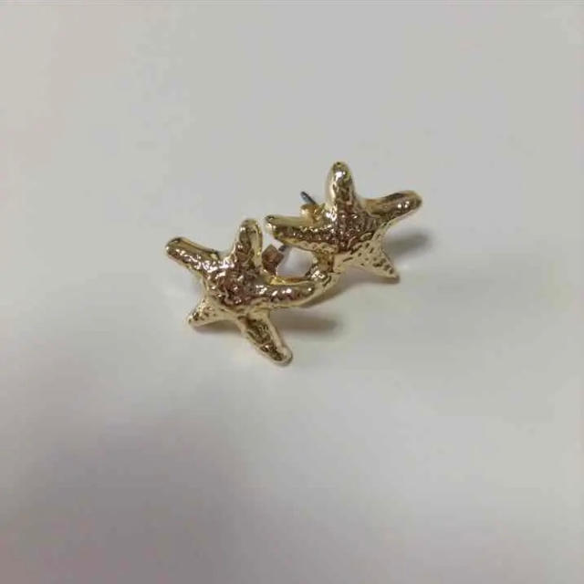 星 ヒトデ ピアス ゴールドの通販 by KIMA｜ラクマ