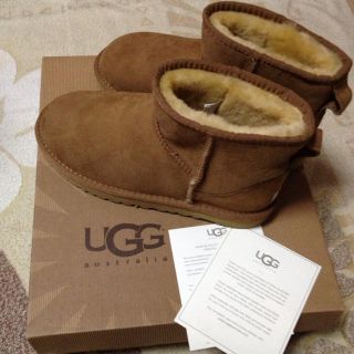 アグ(UGG)のUGGクラシックミニ チェスナット 新品(ブーツ)