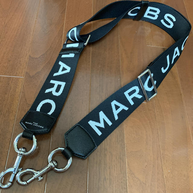 MARC JACOBS - MARC BY MARC JACOBS ロゴ ショルダーベルトの通販 by ドッペルゲンガー's shop｜マーク