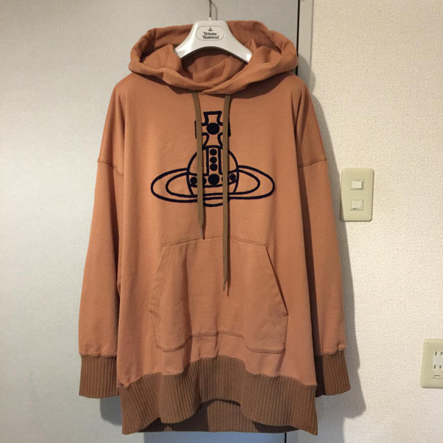 VIVIENNE WESTWOOD ビッグオーブ パーカー ユニセックス