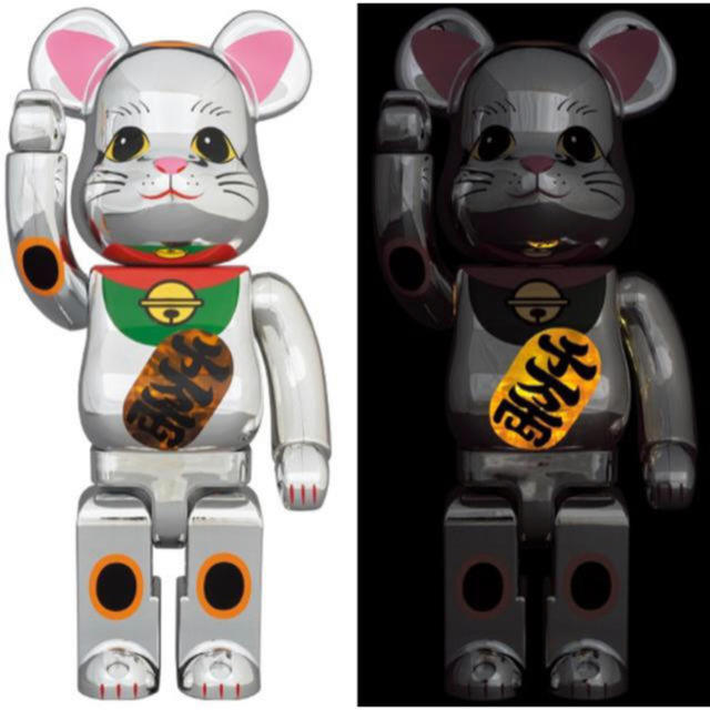 MEDICOM TOY(メディコムトイ)のベアブリック 招き猫 銀メッキ 発光 400% BE@RBRICK エンタメ/ホビーのフィギュア(その他)の商品写真