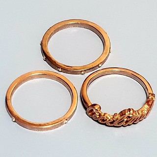 セシルマクビー(CECIL McBEE)のUSED美品 CECIL Mc BEE セシルマクビー 指輪3連set(リング(指輪))
