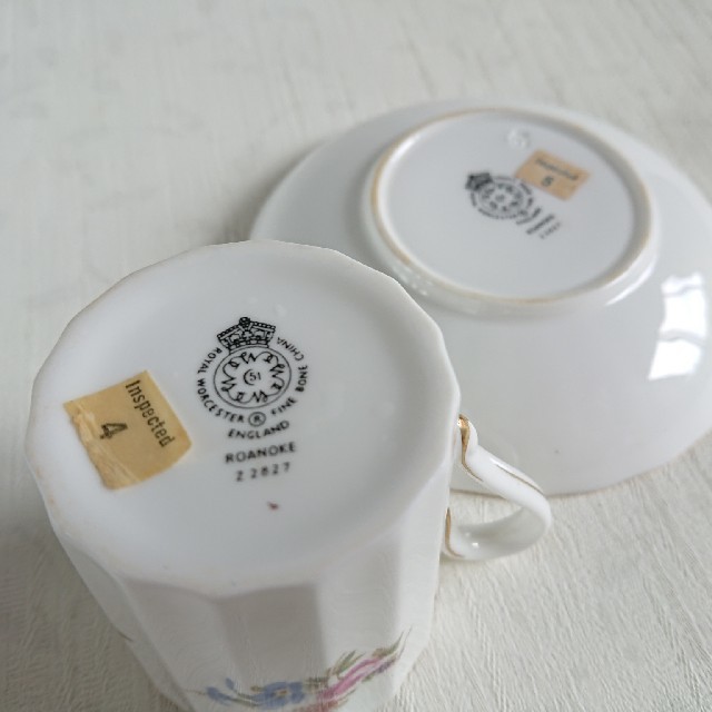 Royal Worcester(ロイヤルウースター)のロイヤルウースター デミタスカップ&ソーサー インテリア/住まい/日用品のキッチン/食器(食器)の商品写真