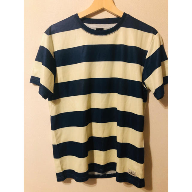 QUIKSILVER(クイックシルバー)のボーダー Tシャツ 半袖  ラッシュカード　水着 メンズの水着/浴衣(水着)の商品写真