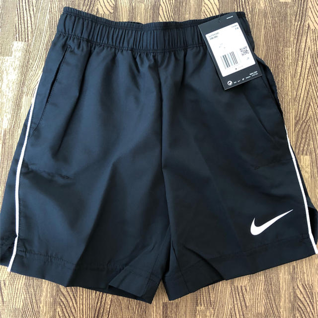 NIKE(ナイキ)のNike キッズ  ハーフパンツ　130 キッズ/ベビー/マタニティのキッズ服男の子用(90cm~)(パンツ/スパッツ)の商品写真