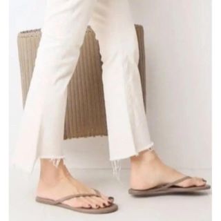 ドゥーズィエムクラス(DEUXIEME CLASSE)のサイズ US 8：TKEES サンダル flip flops グレージュ(サンダル)