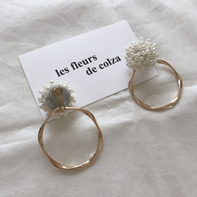 Francfranc(フランフラン)のembroidery perl×gold ringpierce/earring ハンドメイドのアクセサリー(ピアス)の商品写真