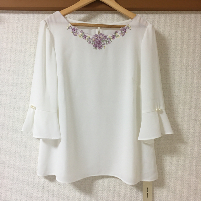 【新品】LAISSE PASSE:刺繍ブラウス