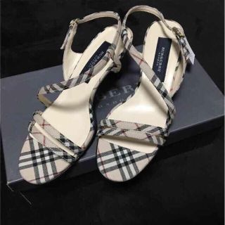 バーバリー(BURBERRY)のBURBERRY 新品＊サンダル＊(サンダル)